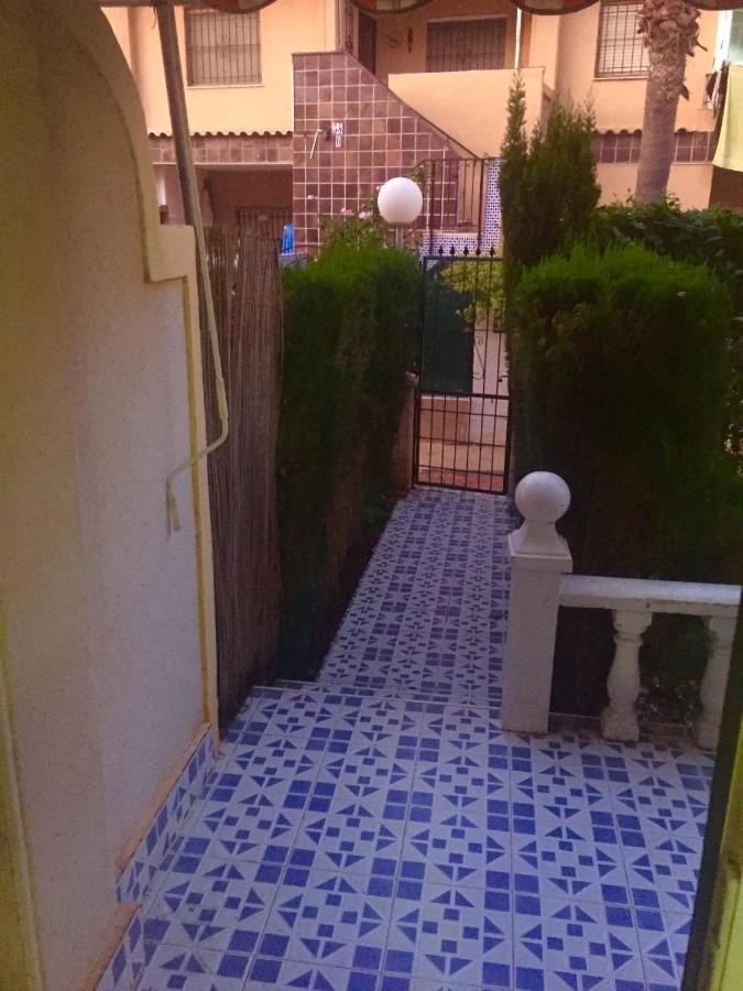 Punta Prima Bungalow Jardin Privado Torrevieja Extérieur photo